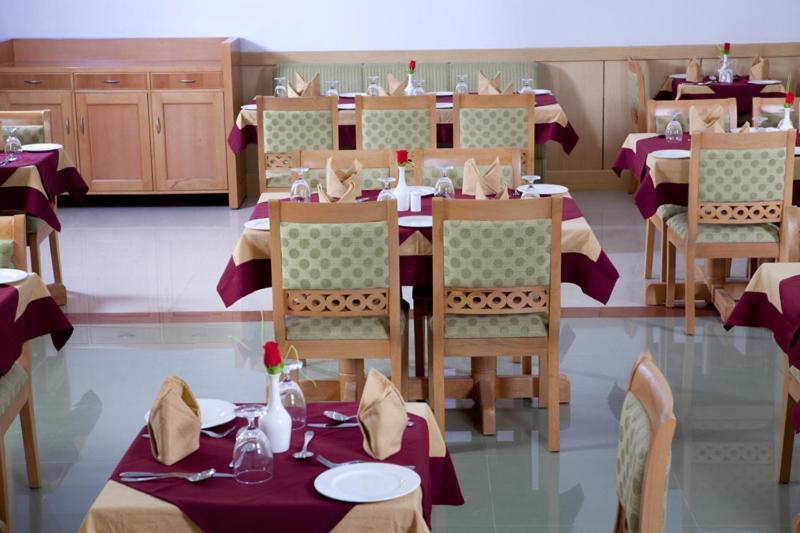 Pooram International Hotel Thrissur ภายนอก รูปภาพ
